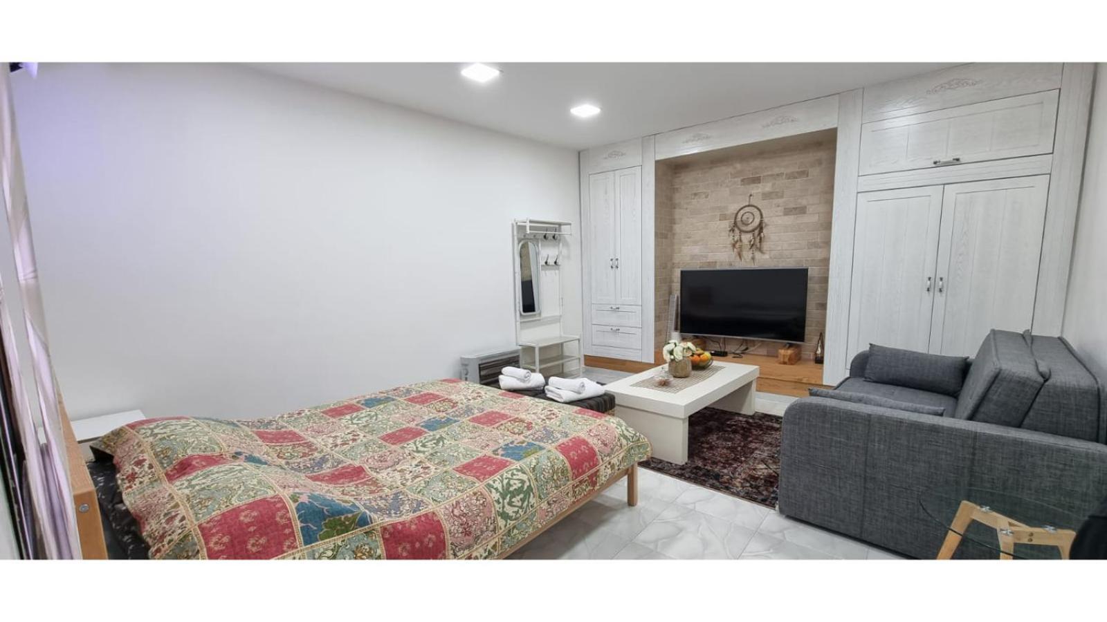 Garden Apartments. Mas'ada 客房 照片
